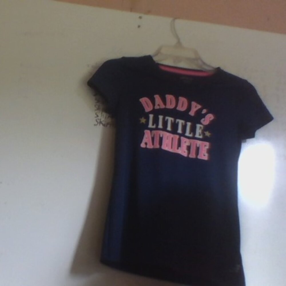 T-shirt - Picture 2 of 3